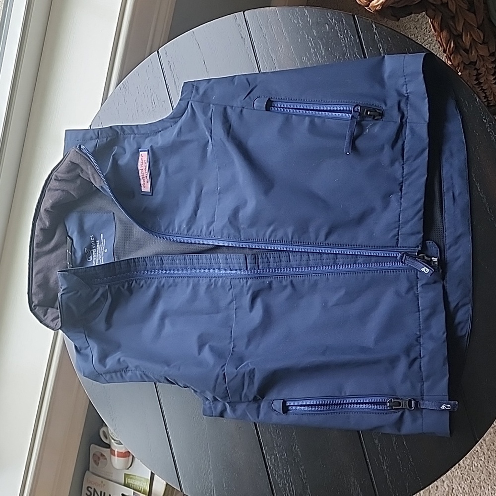Boys Vineyard Vines Performance Lightweight Vest.  Size 6
